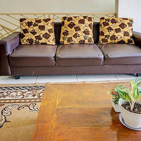 Oyo 91707 Jannah Homestay Syariah Dau Esterno foto